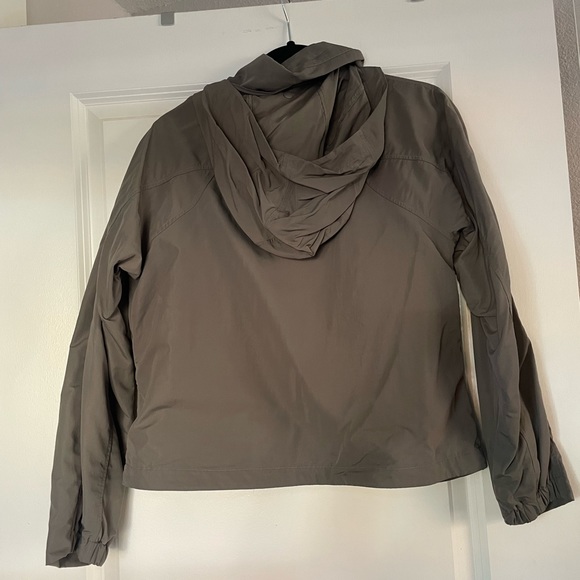 Lululemon Always Effortless Jacket - Picture 9 of 9